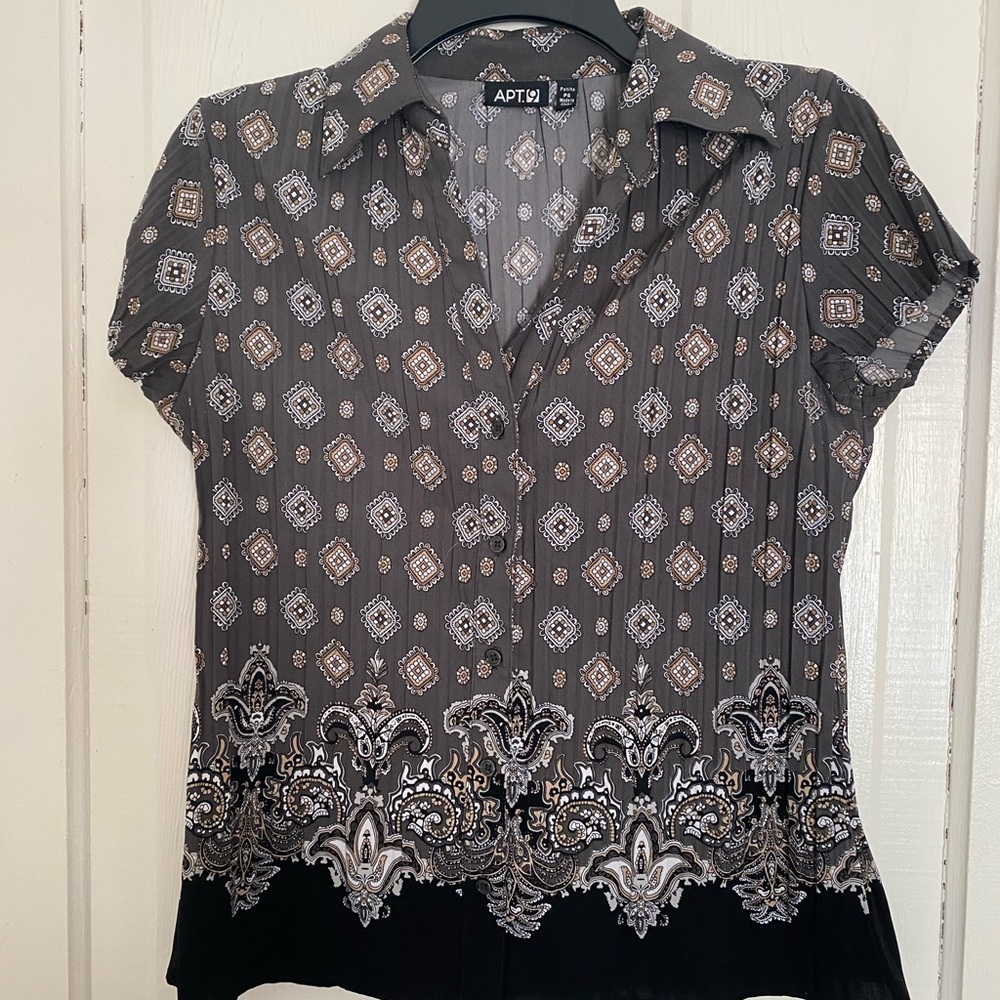 Apt. 9 Women's Black and White Geometric Button Down Shirt